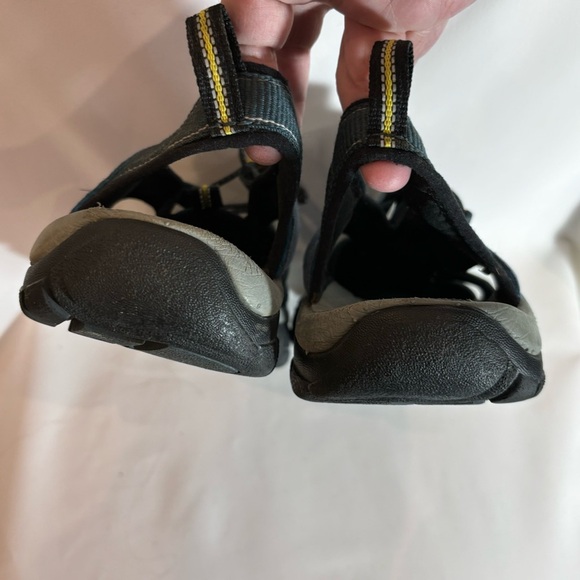 KEEN Sz 10 Newport H2 Water Resistant Comfort Outdoor Bungee Closure Shoes - Picture 10 of 11